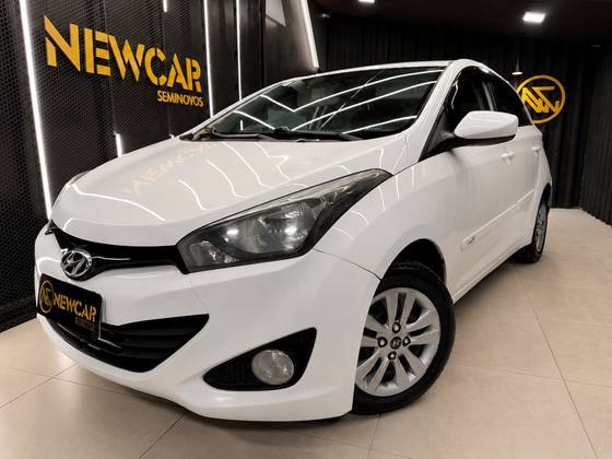 HYUNDAI HB20 1.0 COMFORT PLUS 12V FLEX 4P MANUAL HYUNDAI HB20 1.0 COMFORT PLUS 12V FLEX 4P MANUAL